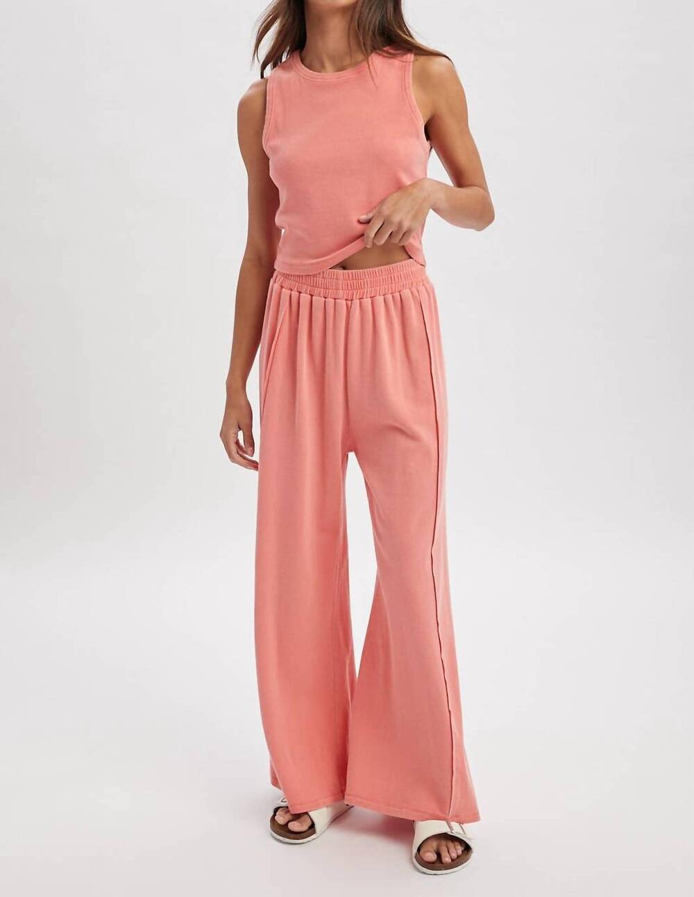NEW WISHLIST women's ready to run set in coral